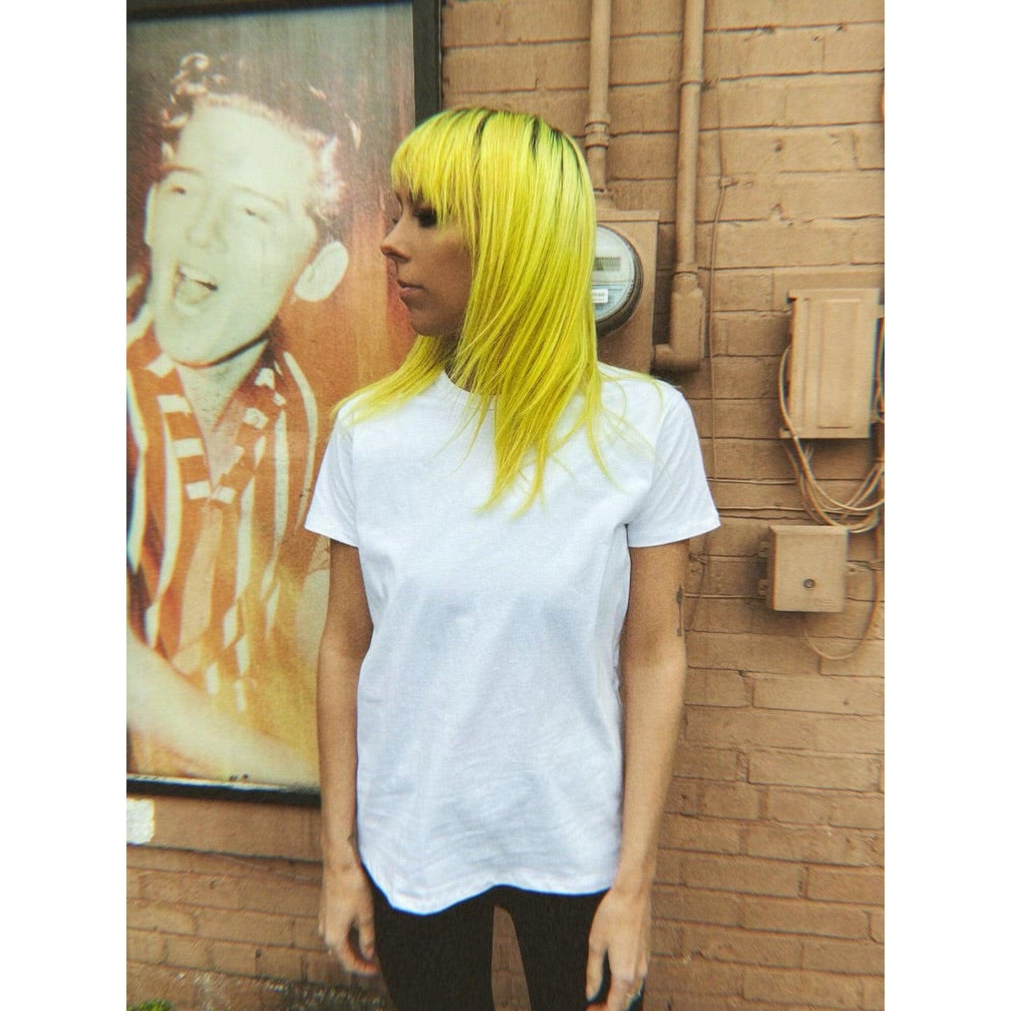 Single Stitch Off White