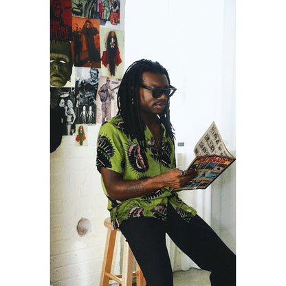 Venus Fly Trap Button-Up