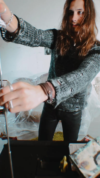 Memento Distressed Knit