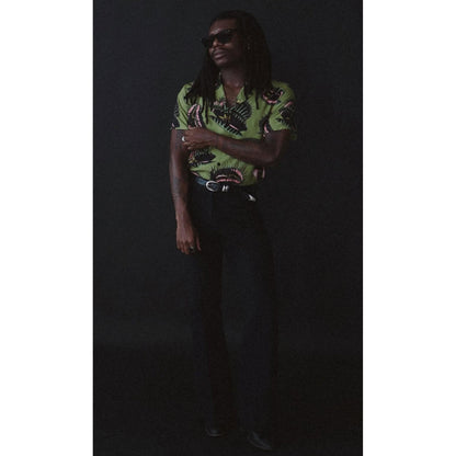 Venus Fly Trap Button-Up